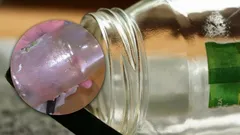 Inga klibbiga märken kvar: Så tar du bort etiketten från burken på 5 sekunder