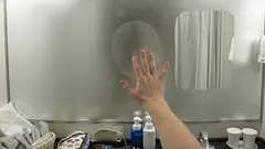 Spegeln immar inte längre igen: 5 knep för att spegeln i badrummet alltid ska vara kristallklar