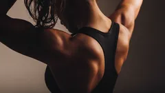 Chins utan stång: Tränaren avslöjar de 3 bästa övningarna för en stark rygg hemma